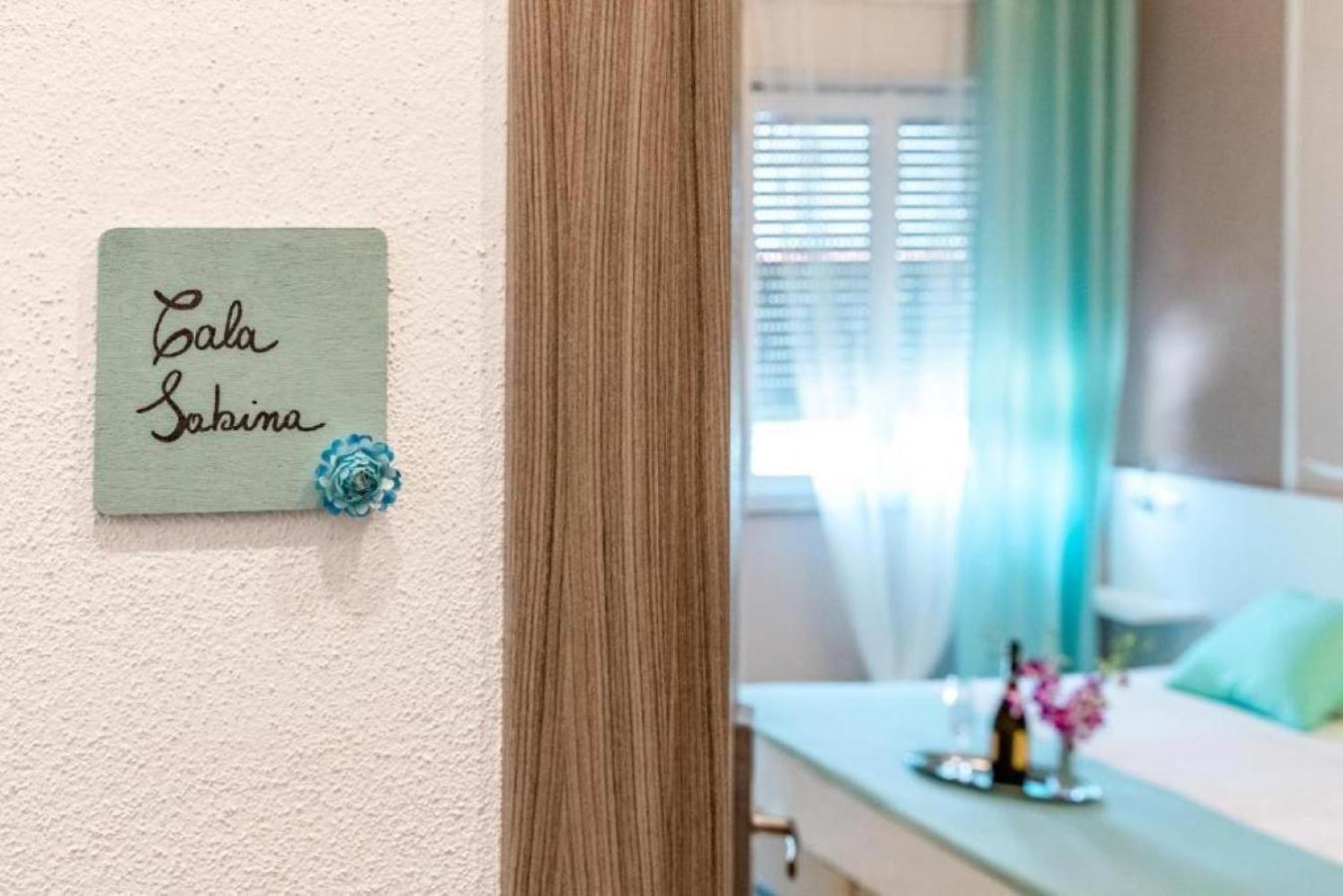 La Smeralda - Boutique Rooms And Breakfast Golfo Aranci Eksteriør bilde